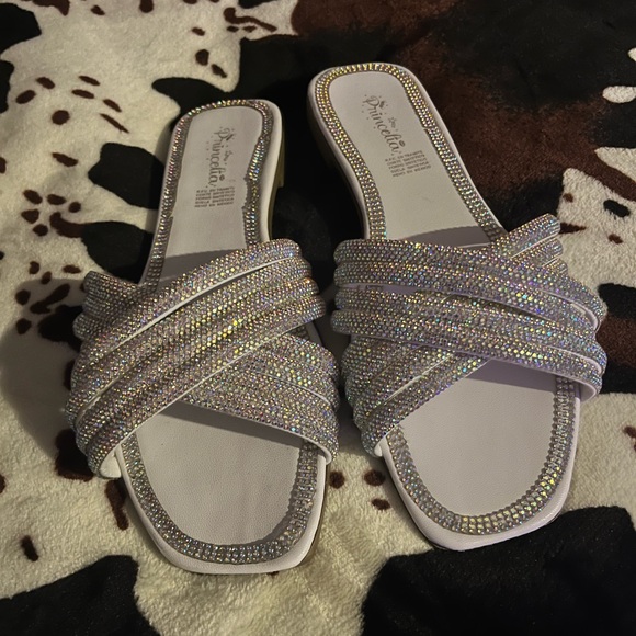 ✨BRAND NEW PRINCELIA WHITE GLITTER SANDALS✨ - Picture 4 of 6